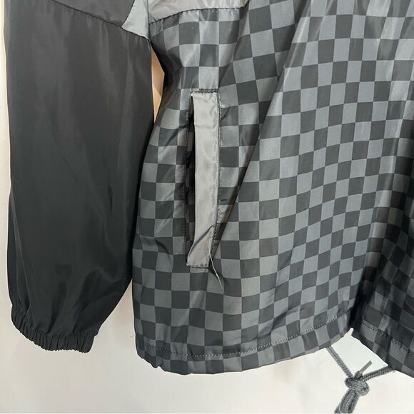 Beautiful Giant Rain Jacket - Picture 9 of 9